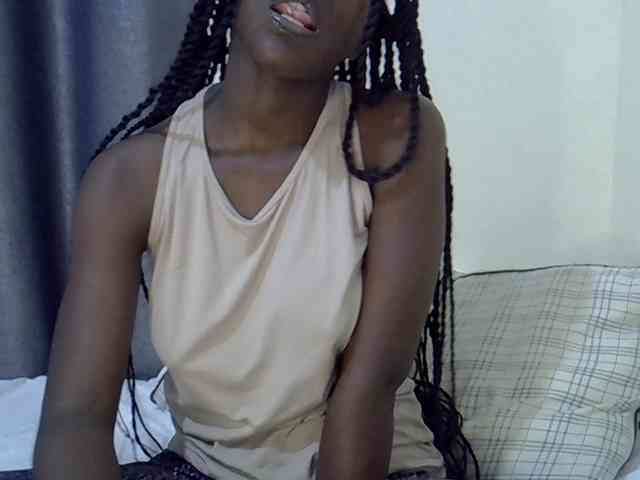 Queenbeea webcam