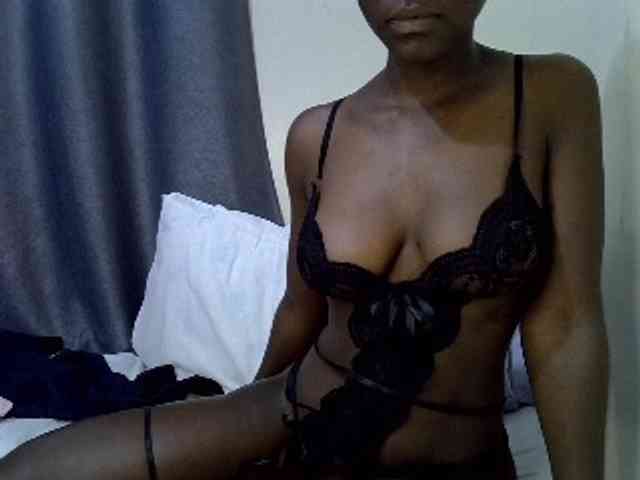 Queenbeea webcam