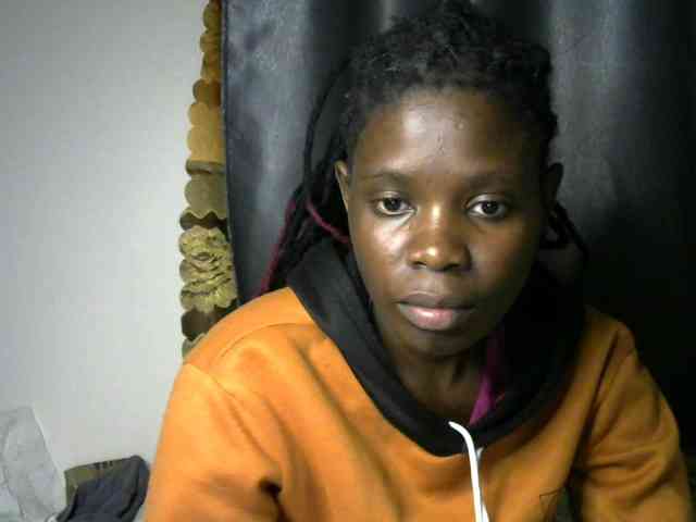 Queenbeea webcam