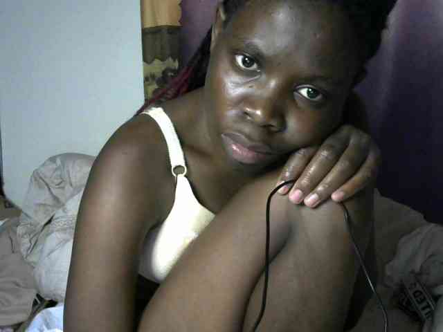 Queenbeea webcam
