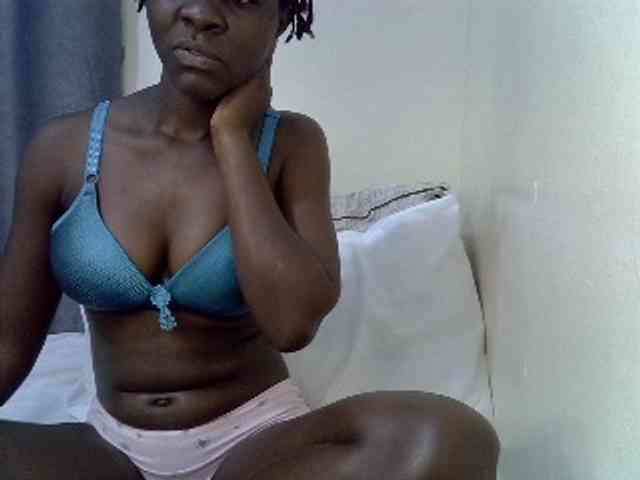 Queenbeea webcam