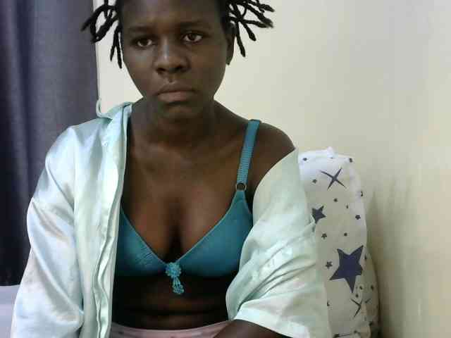 Queenbeea webcam