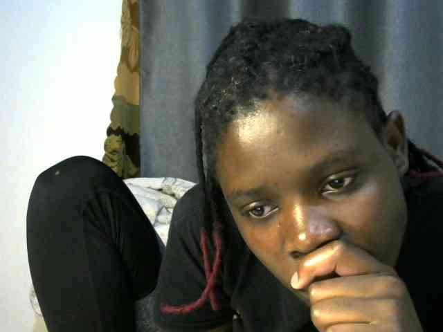 Queenbeea webcam