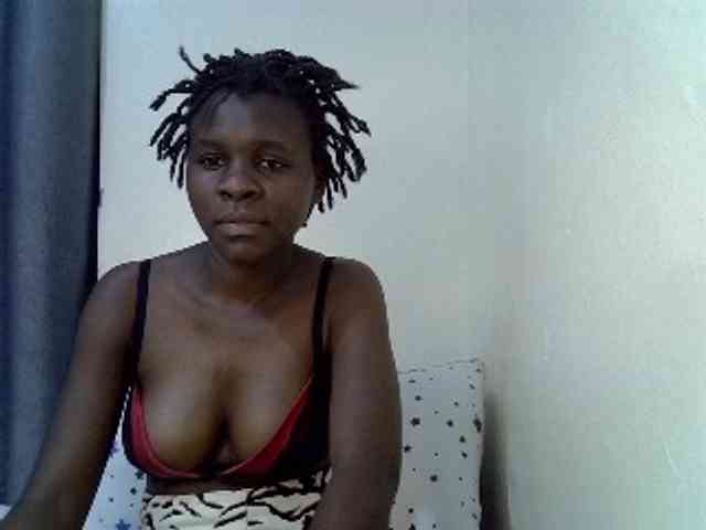 Queenbeea webcam