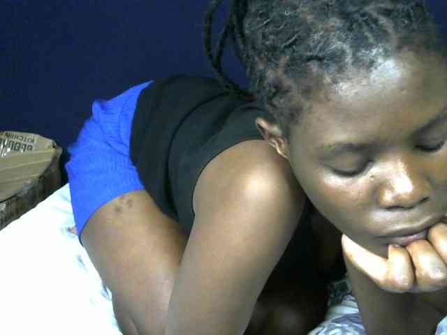 Queenbeea webcam