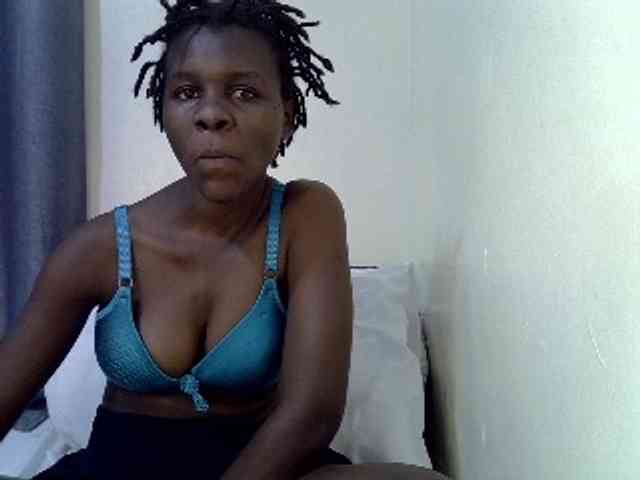 Queenbeea webcam