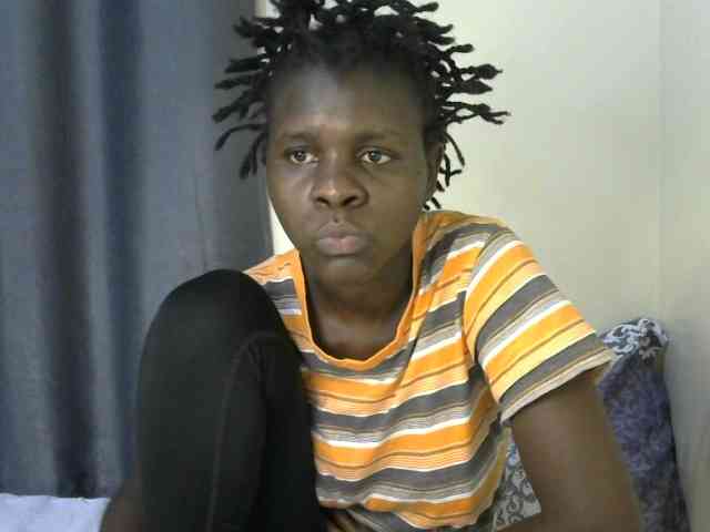 Queenbeea webcam