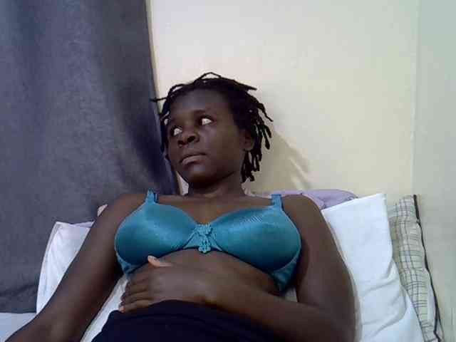 Queenbeea webcam