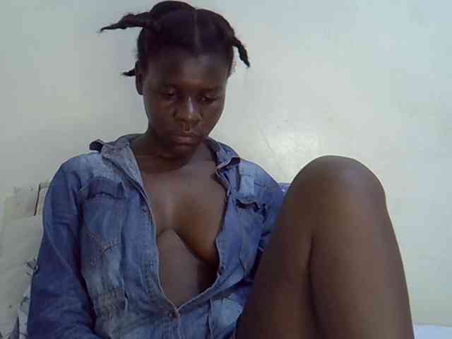 Modelo: Queenbeea