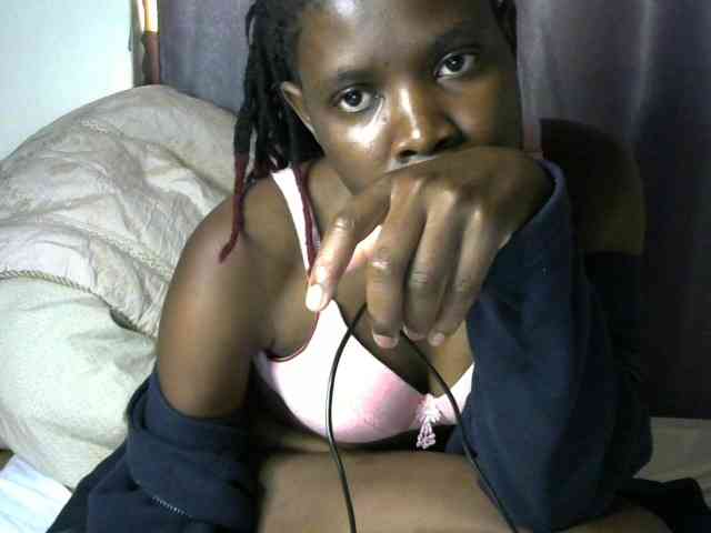 Queenbeea webcam