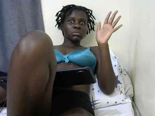 Queenbeea webcam