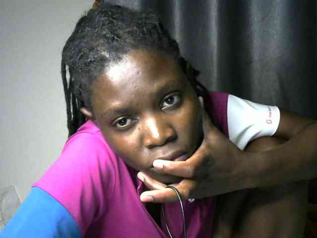 Queenbeea webcam