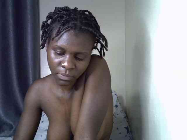 Queenbeea webcam