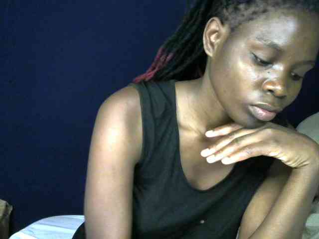 Queenbeea webcam