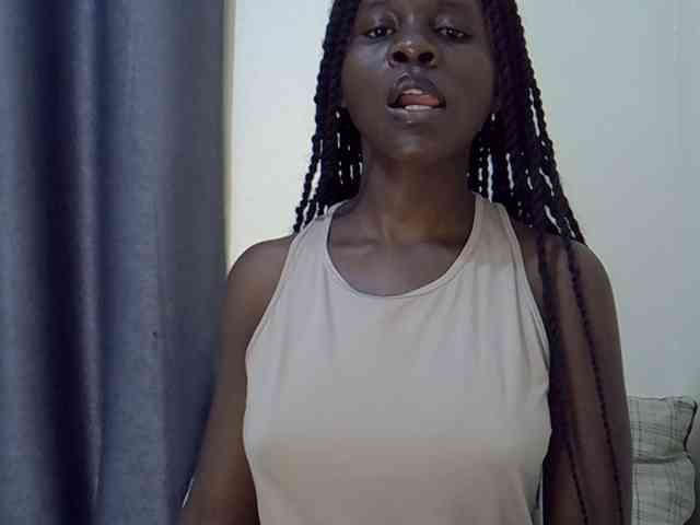 Queenbeea webcam