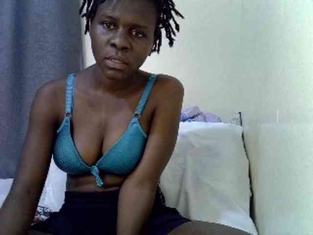 Queenbeea webcam
