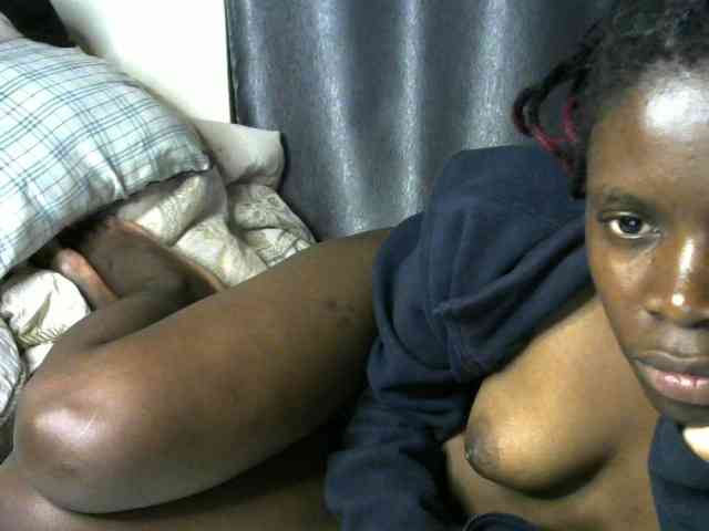 Queenbeea webcam