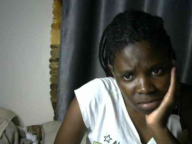 Queenbeea webcam
