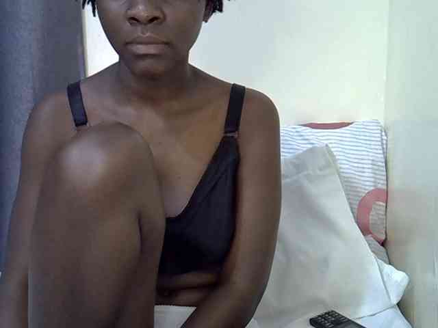 Queenbeea webcam