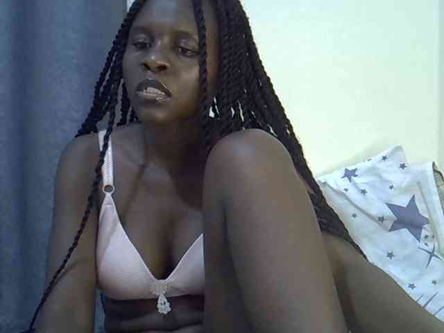 Queenbeea webcam