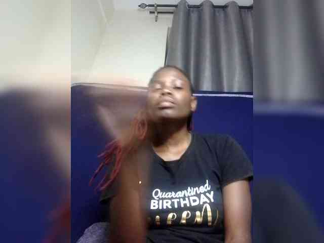 Queenbeea webcam