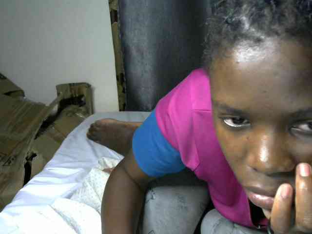 Queenbeea webcam
