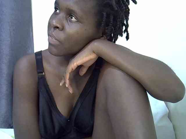 Queenbeea webcam