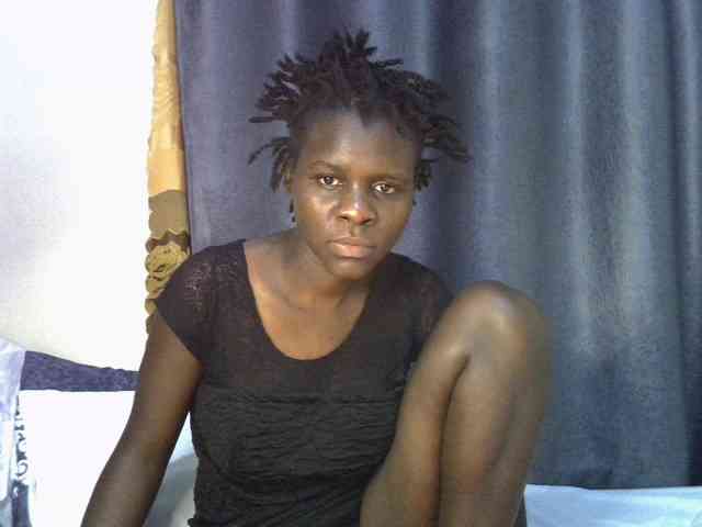 Queenbeea webcam