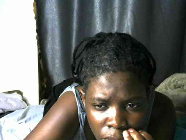 Queenbeea webcam