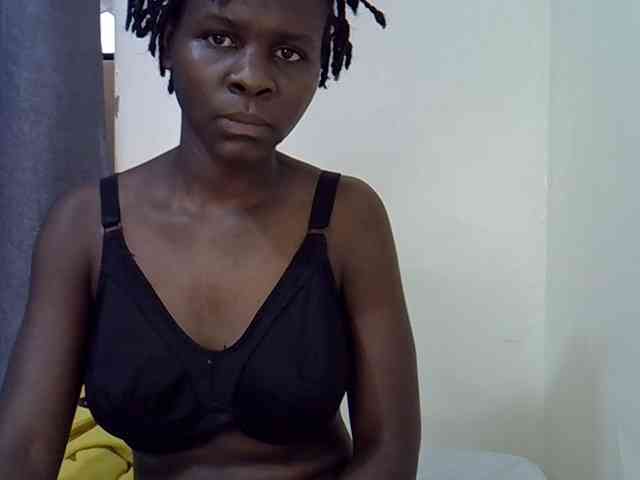 Queenbeea webcam
