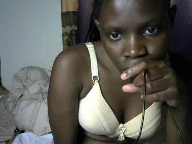 Queenbeea webcam