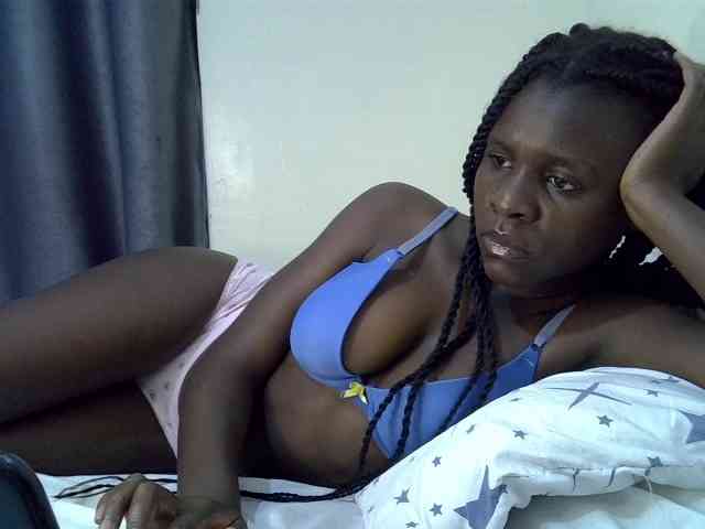 Queenbeea webcam