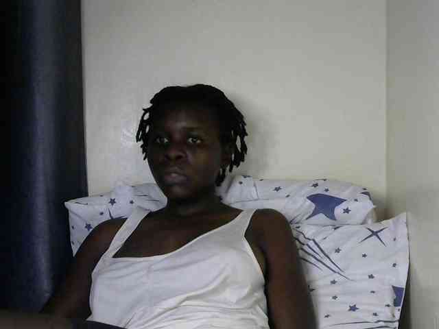 Queenbeea webcam