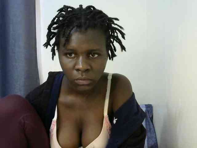 Queenbeea webcam
