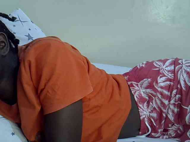 Queenbeea webcam