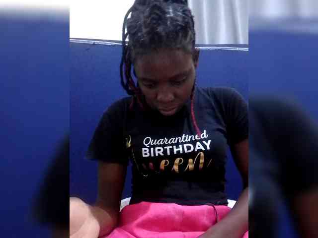 Queenbeea webcam