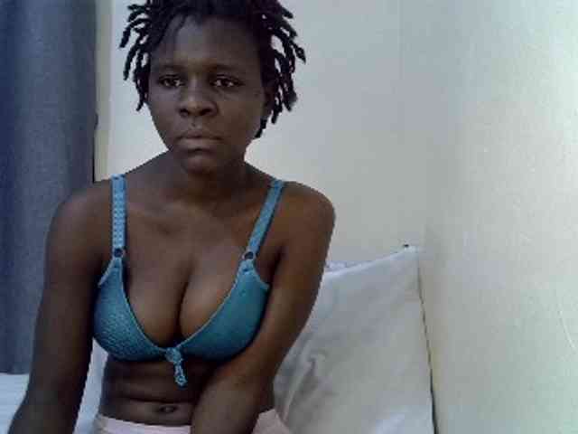 Queenbeea webcam