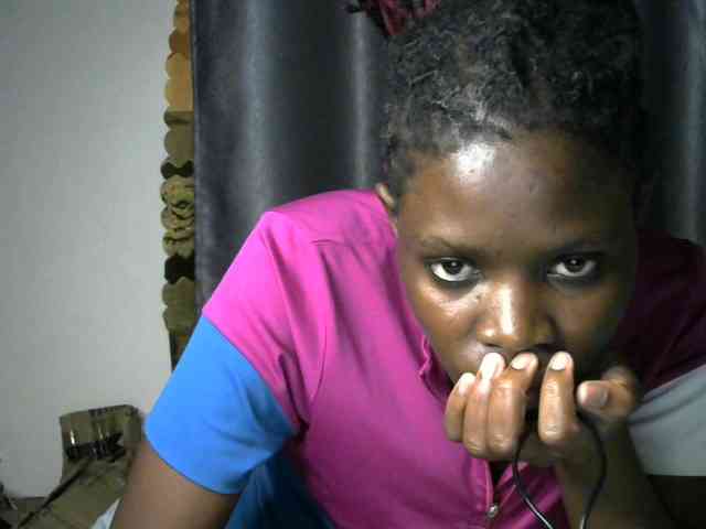 Queenbeea webcam