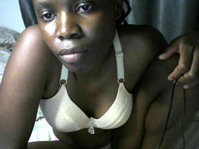 Queenbeea webcam