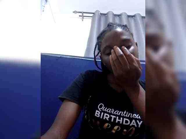 Queenbeea webcam