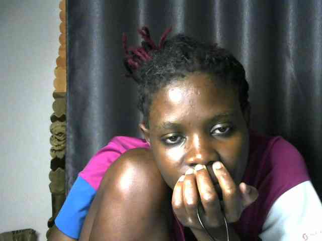 Queenbeea webcam