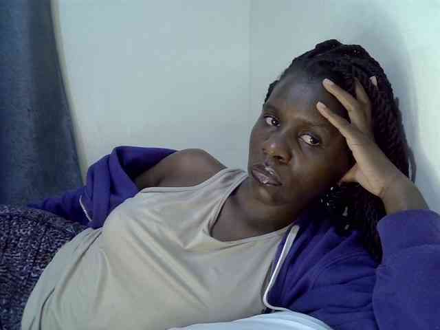 Queenbeea webcam