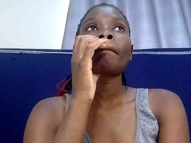 Queenbeea webcam