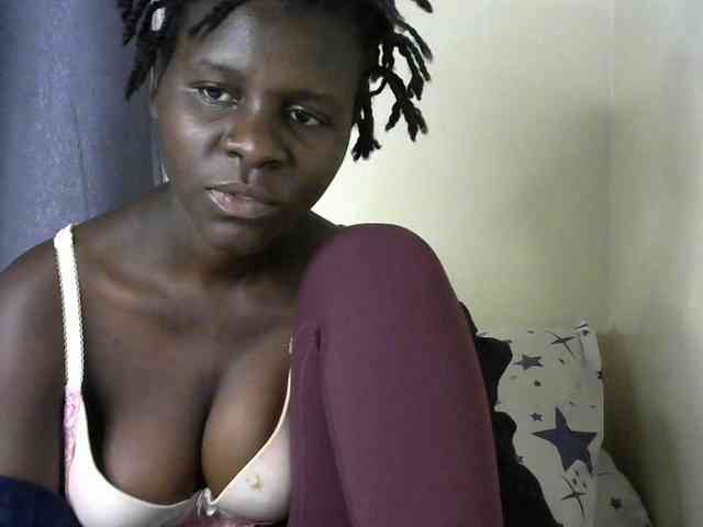 Queenbeea webcam