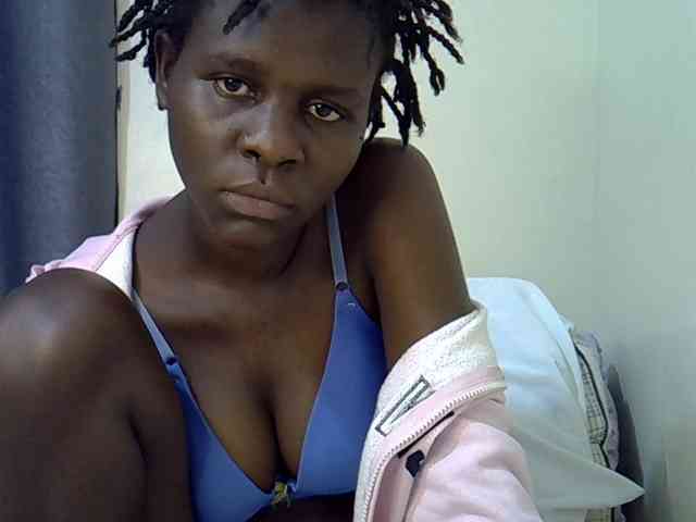 Queenbeea webcam