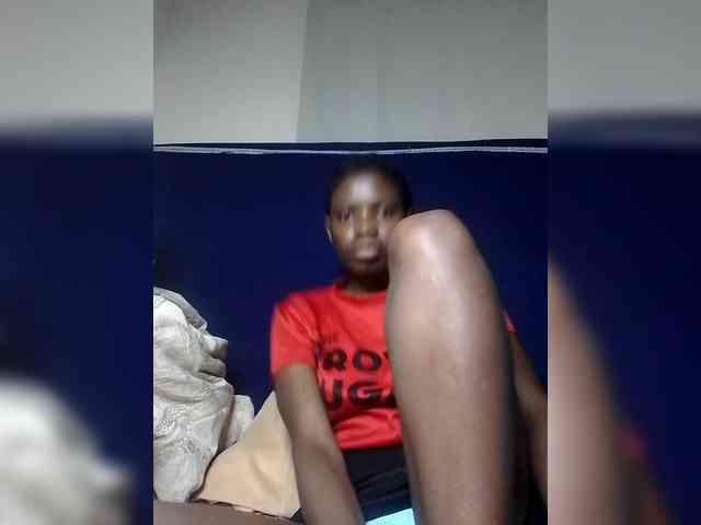 Queenbeea webcam
