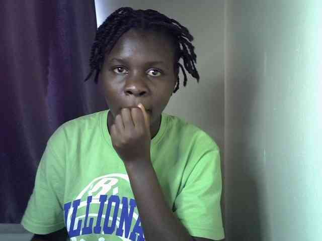 Queenbeea webcam