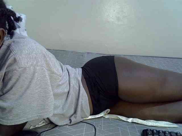Queenbeea webcam