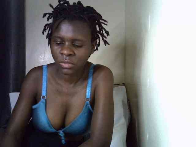 Queenbeea webcam