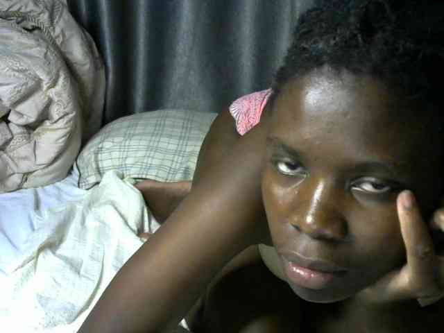 Queenbeea webcam